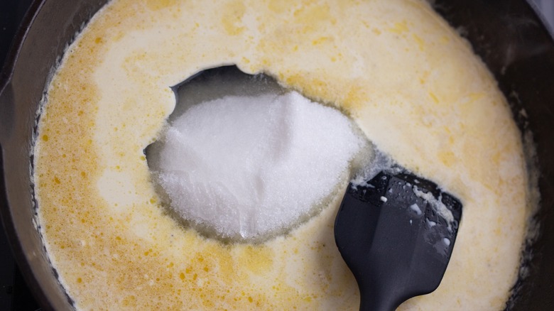 butter sugar cream in pan