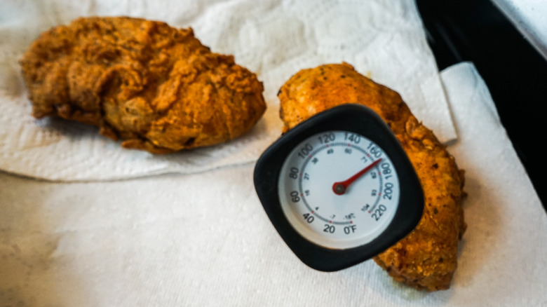 chicken and thermometer