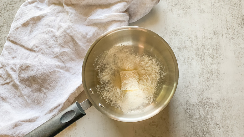 Copycat Longhorn Steakhouse mac and cheese recipe butter and flour