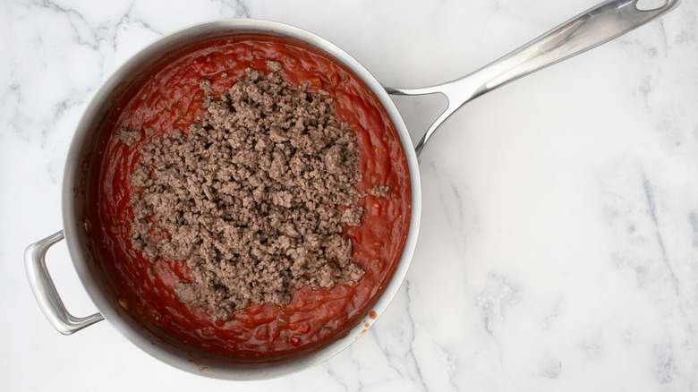 ground beef in tomato sauce