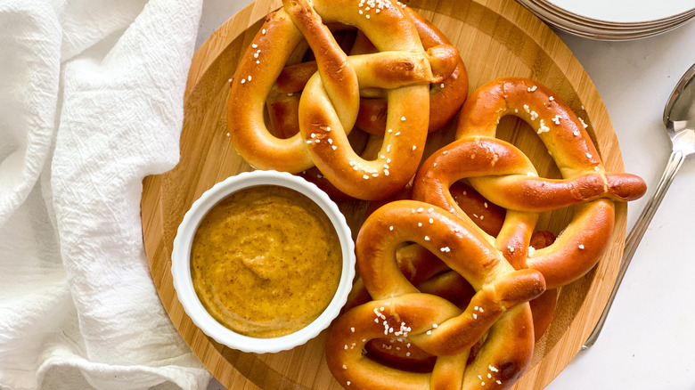 Copycat McDonald's hot mustard with pretzels 