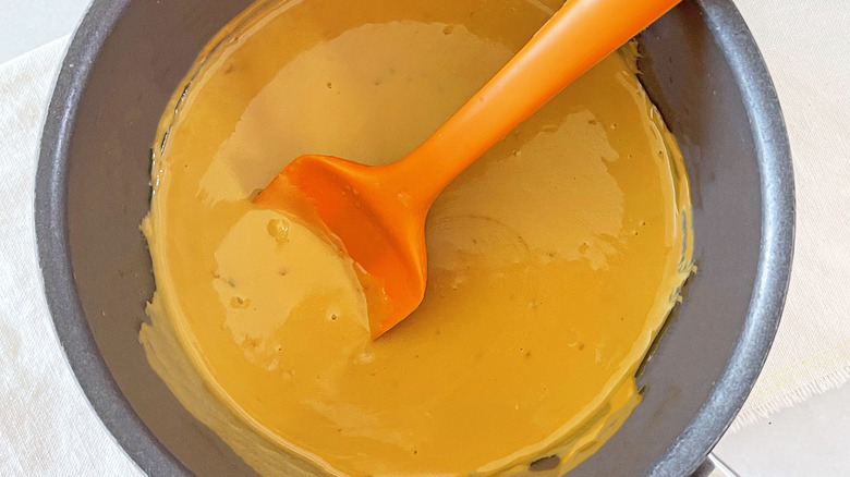 melted cheese fondue