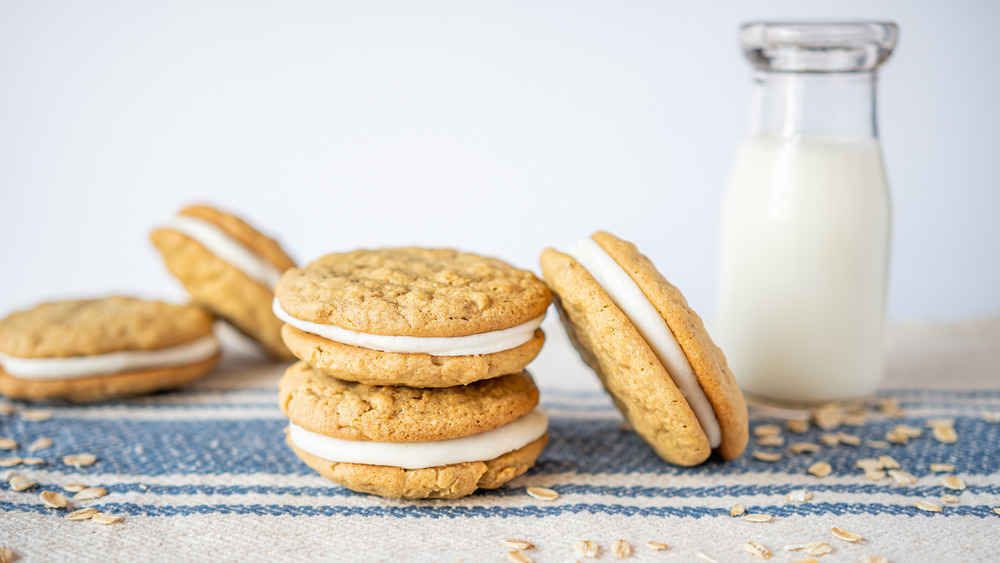 copycat oatmeal cream pies