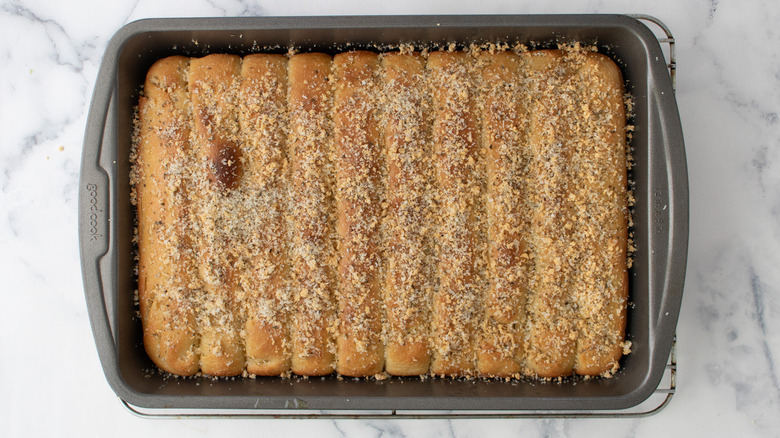 baked seasoned breadsticks