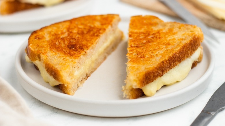 sliced grilled cheese