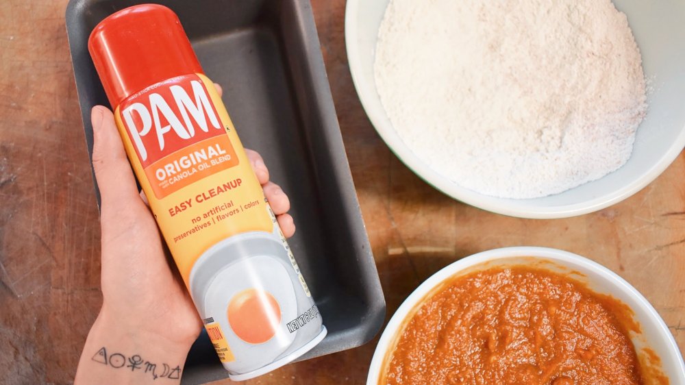 Pan spray for copycat Starbucks pumpkin bread