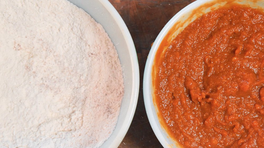 Flour mix and pumpkin puree for copycat Starbucks pumpkin bread