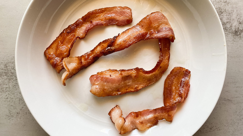 Cooked bacon on a plate