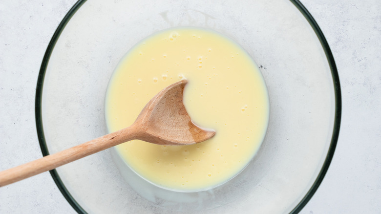 peppermint mixture in bowl