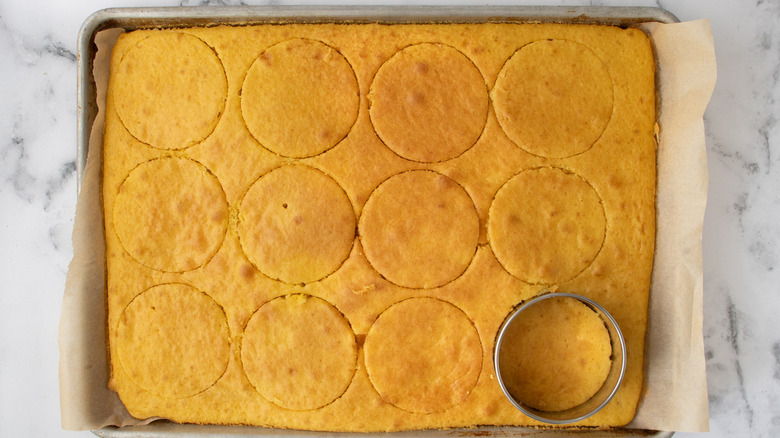 yellow cake with circle cutter