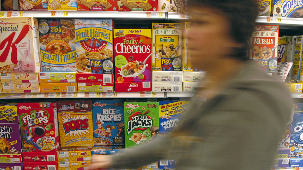 Cereal aisle shopper