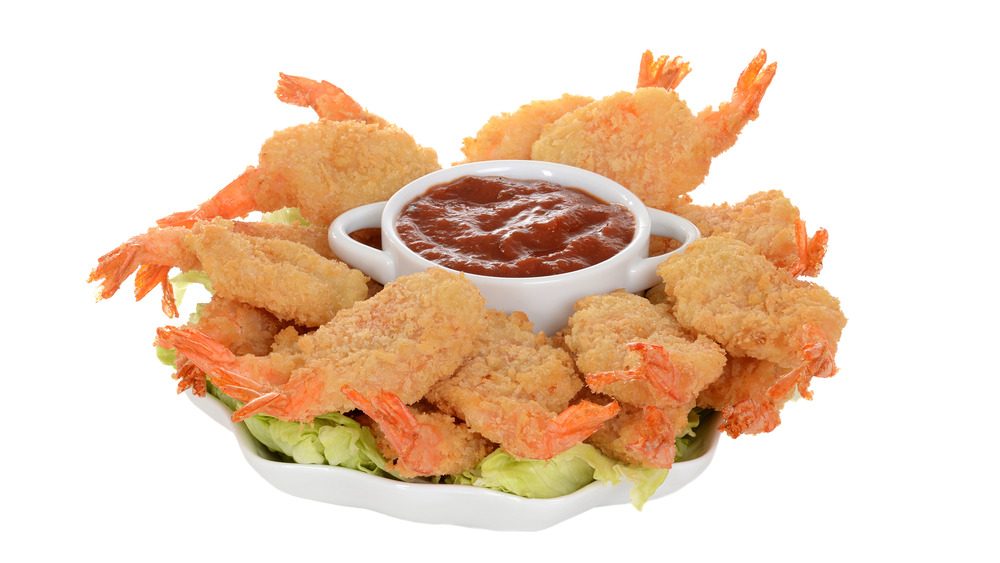 Fried shrimp with cocktail sauce