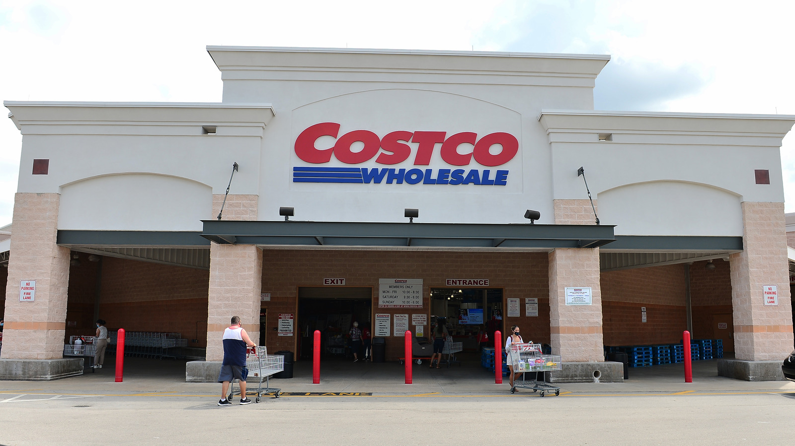 Costco Fans Are In Love With These California-Style Chicken Lettuce ...