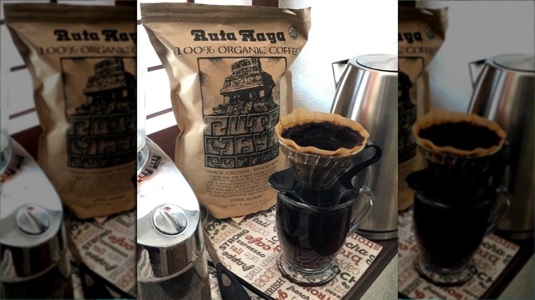 Ruta Maya coffee bag with coffeemaker