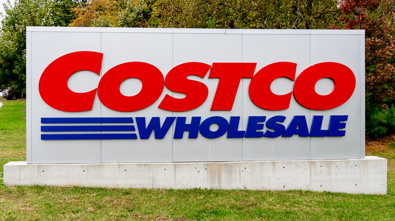 A Costco sign