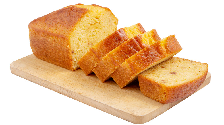 Sliced pound cake