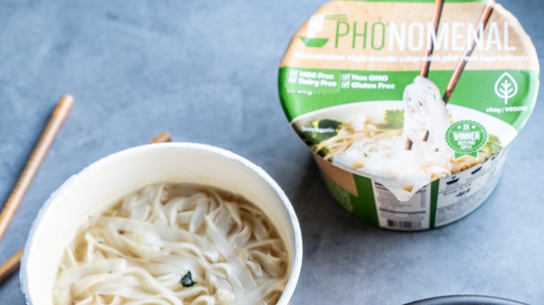 instant soup pho bowls