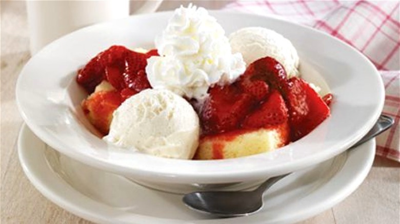 Cracker Barrel strawberry shortcake 