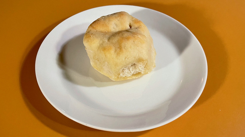 biscuit on a plate