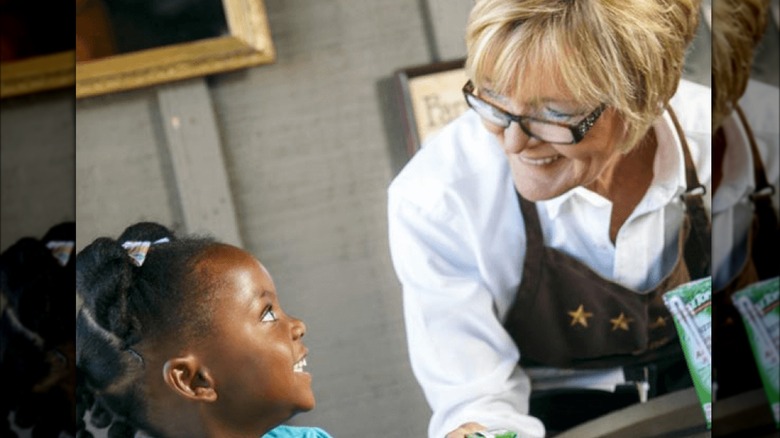 Cracker Barrel waitress and customer