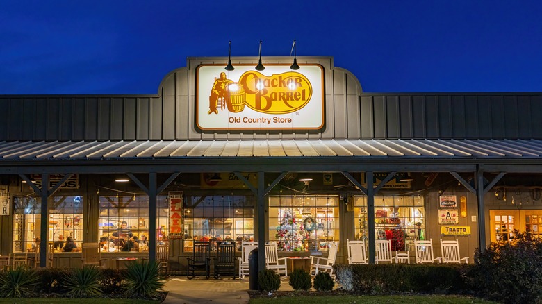 Cracker Barrel Old Country Store 