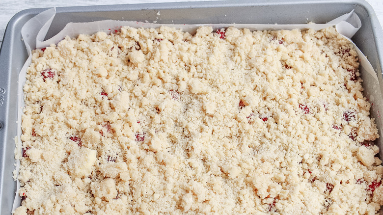 cranberry crumble bars in pan