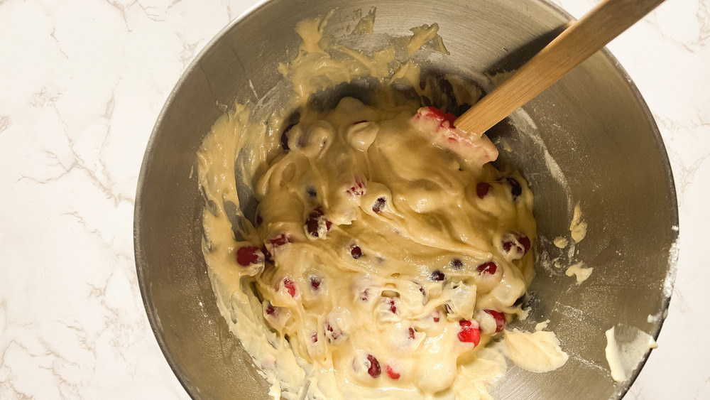 cranberry muffins batter