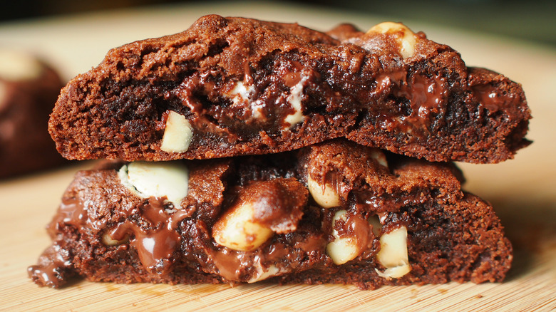 Gooey chocolate and macadamia nut cookie