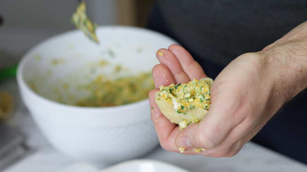 stuffing jumbo pasta shells