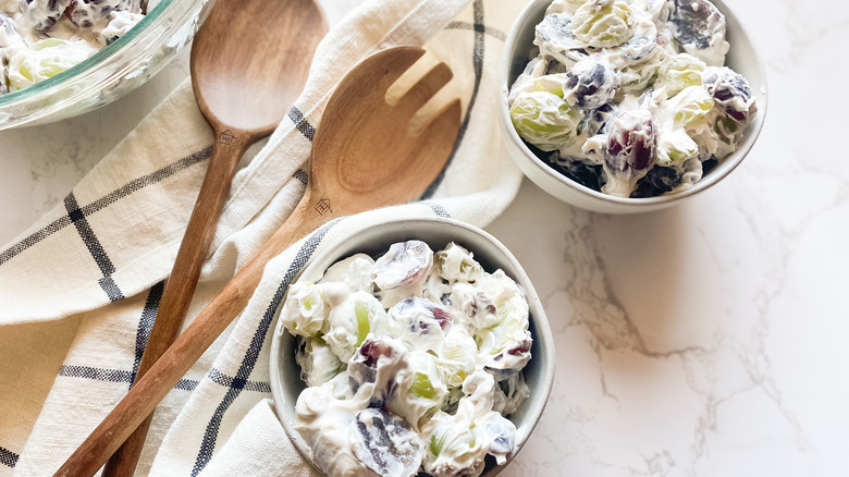 Creamy Grape Salad in bowls 