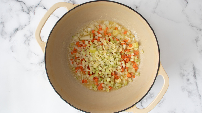 mirepoix dutch oven