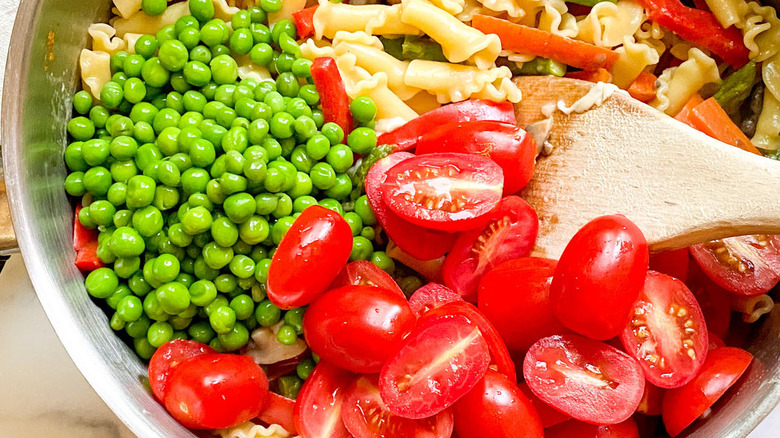 pasta primavera ingredients in bowl