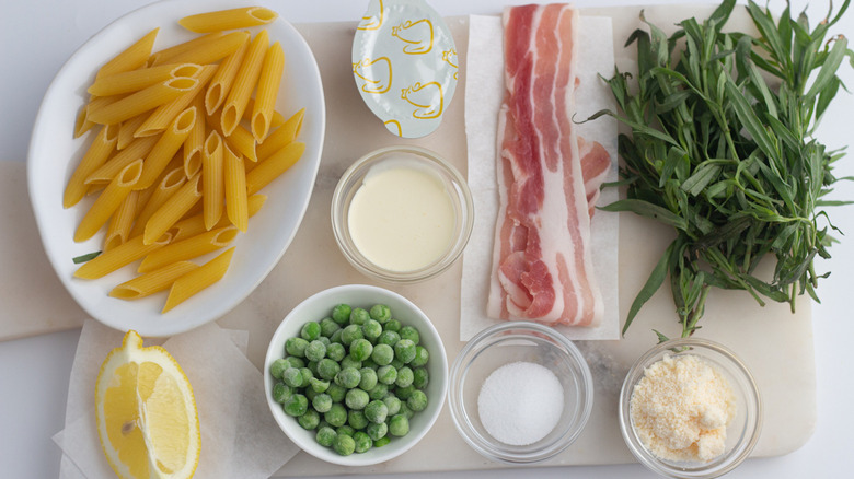 creamy pasta ingredients