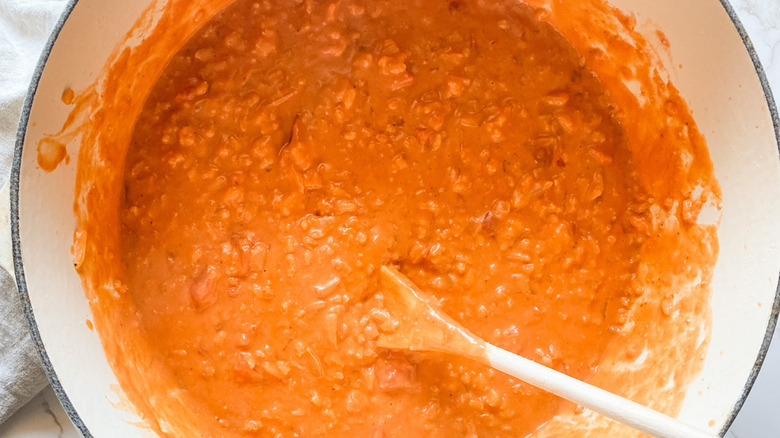 tomato risotto in pot