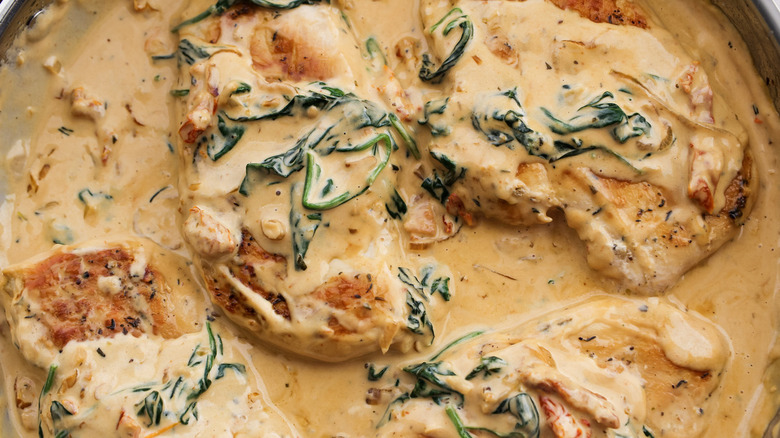 chicken with spinach cream sauce