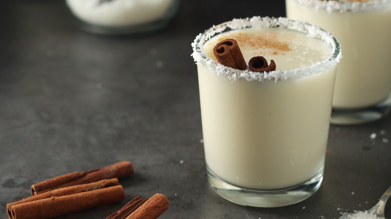 coquito puerto rican eggnog version