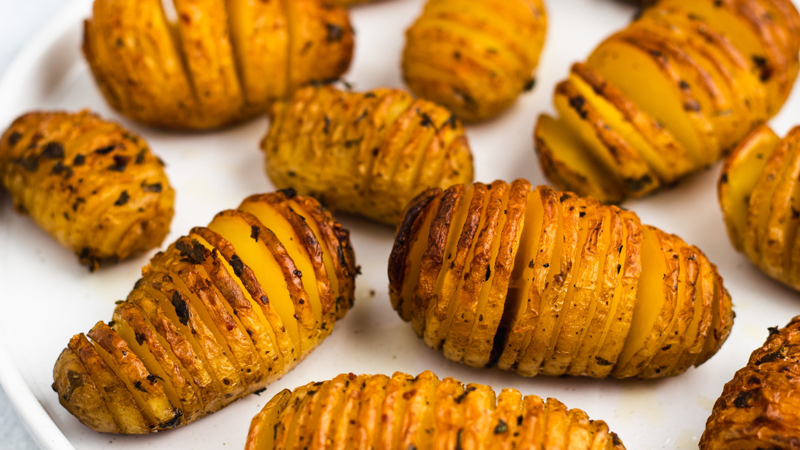 Crispy Hasselback Potato Bake ⋆ Sugar, Spice and Glitter