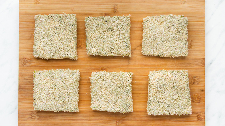 bread covered with sesame seeds