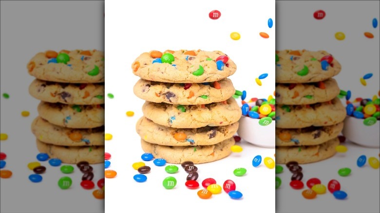 Crumbl Cookies m&ms