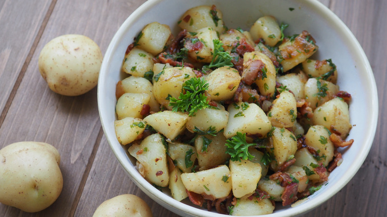 Warm potato salad with bacon