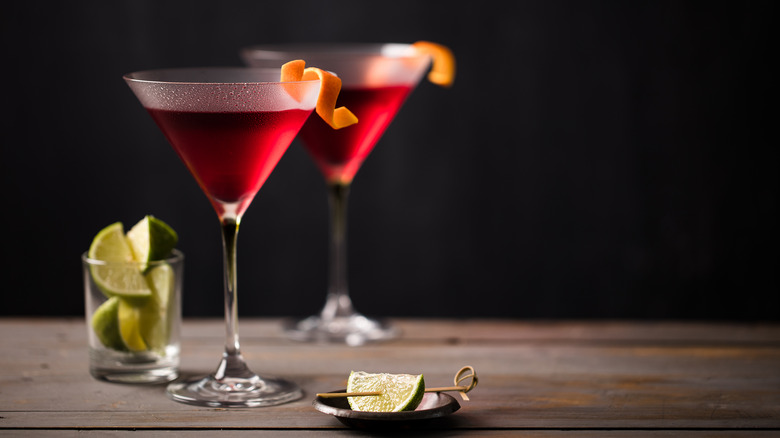 cosmopolitan cocktail