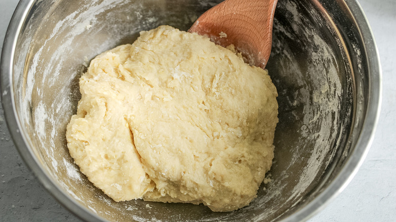 dough for s'mores cinnamon rolls