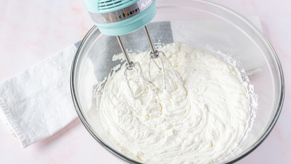 whipping heavy cream