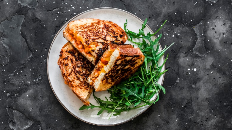 baked beans in cheese sandwich