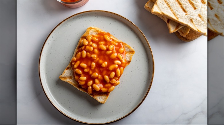 baked beans on toast