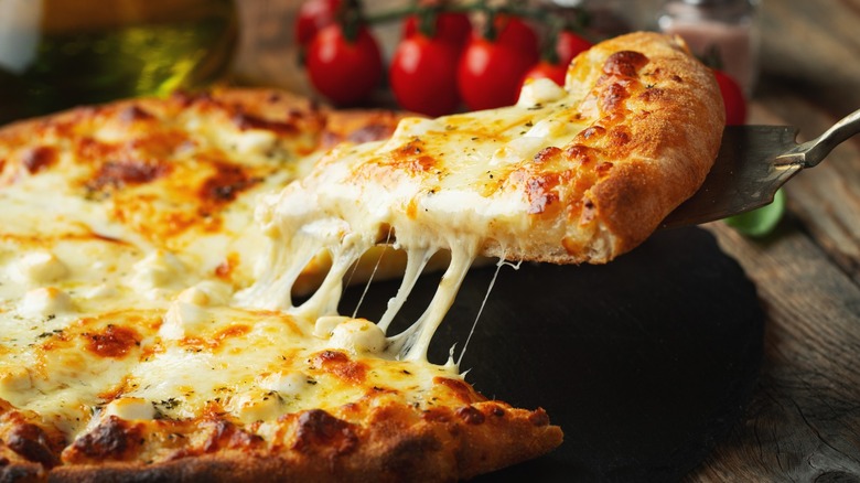 cheesy pizza