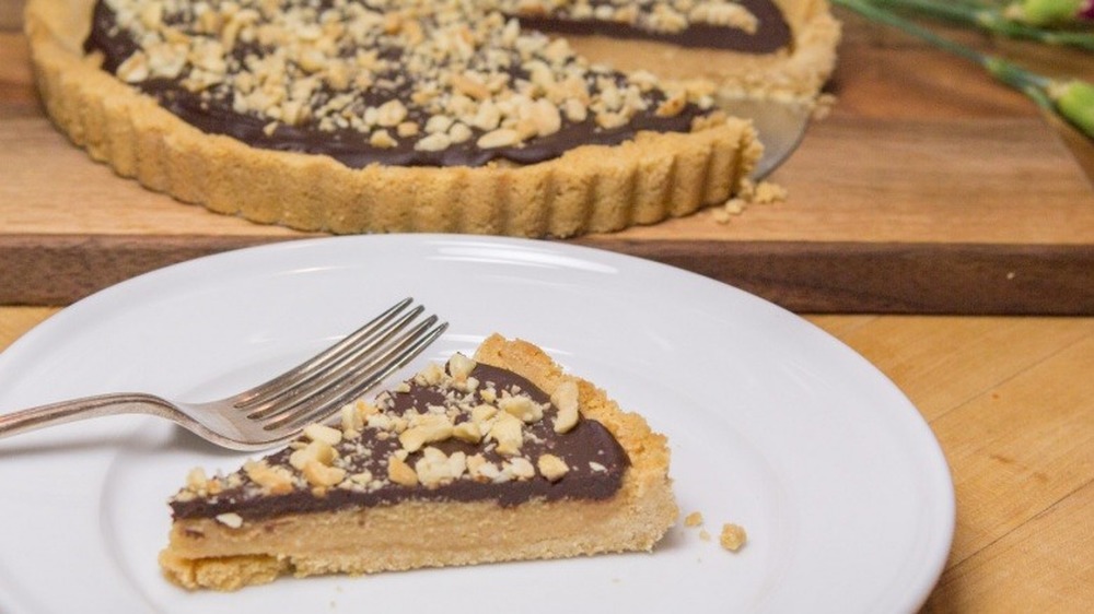 Chocolate peanut butter fudge tart