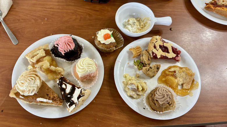 Golden corral desserts