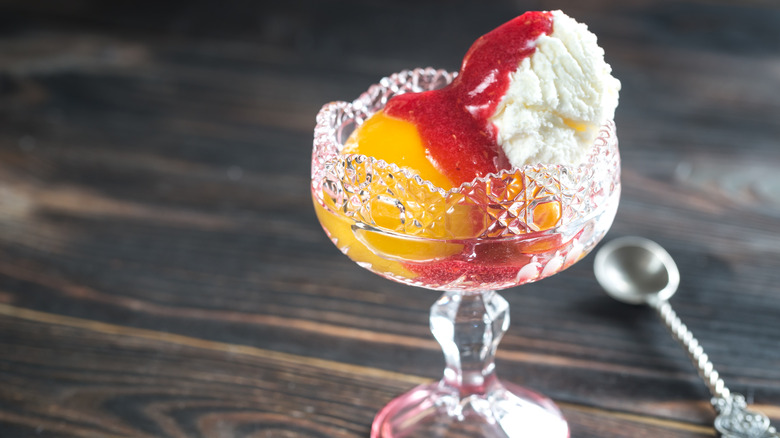 peach melba in glass