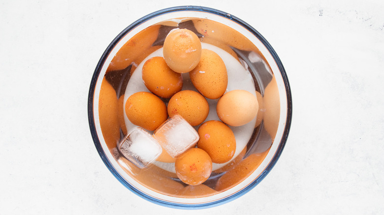 eggs in bowl of ice water